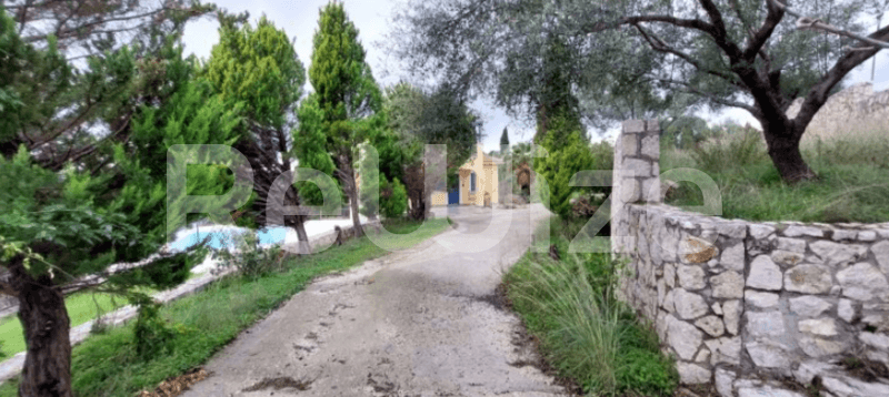 Photo 3,Garden,RENT,Residency,Detached house,292sqm,€131,000,Argostoli