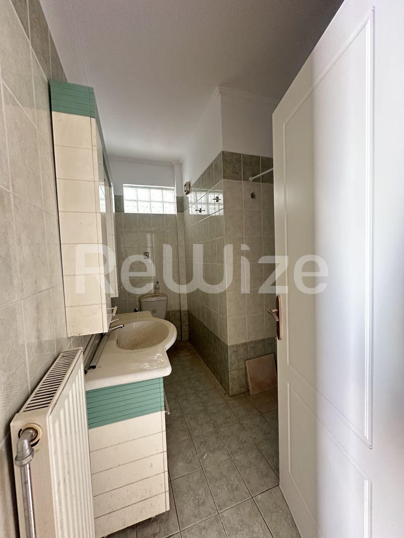 Photo 7,Μπάνιο,ΠΏΛΗΣΗ,Κατοικία,Διαμέρισμα,57τ.μ,€132,000,Σταθμός Λαρίσης
