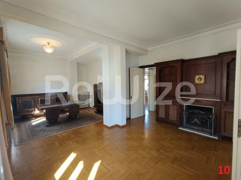 Photo 3,Σαλόνι,ΠΏΛΗΣΗ,Κατοικία,Διαμέρισμα,140τ.μ,€440,000,Καμάρα - Ναυαρίνου