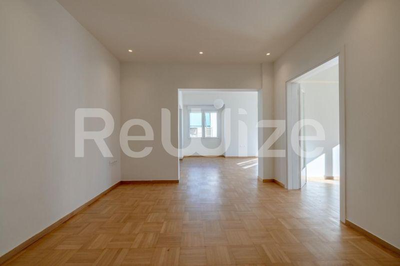Photo 9,Living Room,SALE,Residency,Apartment,140sqm,€280,000,Kentro Athinon