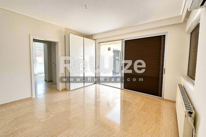 Διαμέρισμα 110 τ.μ. στη Γλυφάδα, σαλόνι