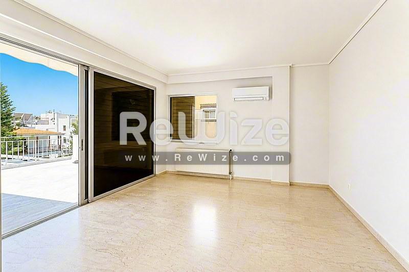 Διαμέρισμα 110 τ.μ. στη Γλυφάδα, σαλόνι