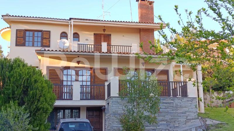 Photo 2,Outside,RENT,Residency,Maisonette,200sqm,€1,400,Panorama