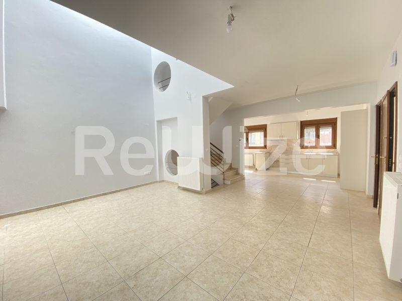 Photo 2,Living Room,RENT,Residency,Maisonette,175sqm,€650,Kardia