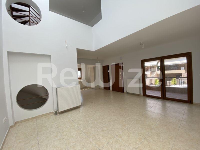 Photo 1,Living Room,RENT,Residency,Maisonette,175sqm,€650,Kardia