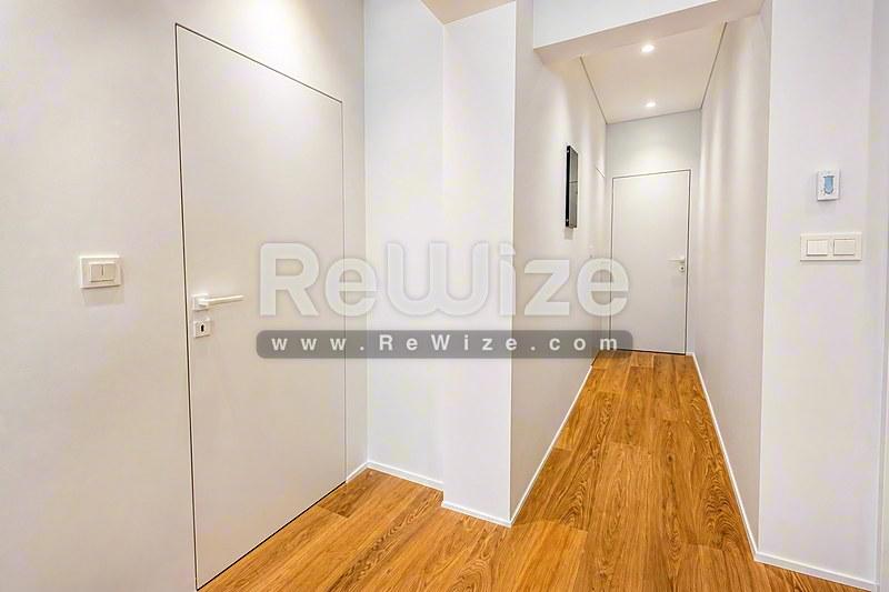 Apartment 85 m² in Thessaloniki, hallway
