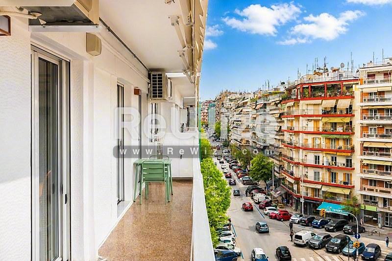 Apartment 80 m² in Thessaloniki, balcony