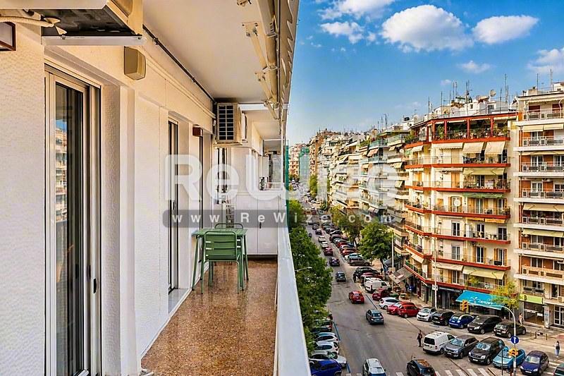 Apartment 80 m² in Thessaloniki, balcony