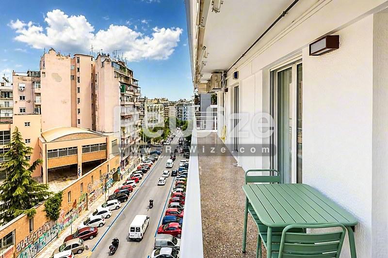 Apartment 80 m² in Thessaloniki, balcony