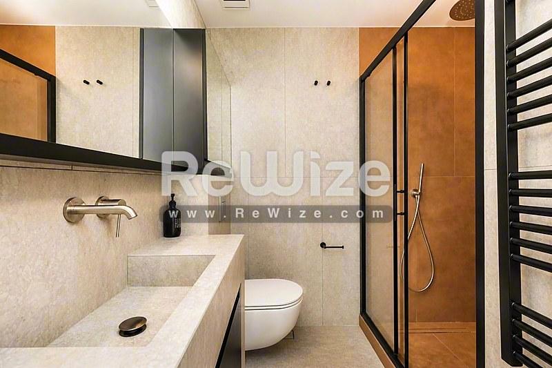 Apartment 80 m² in Thessaloniki, bathroom