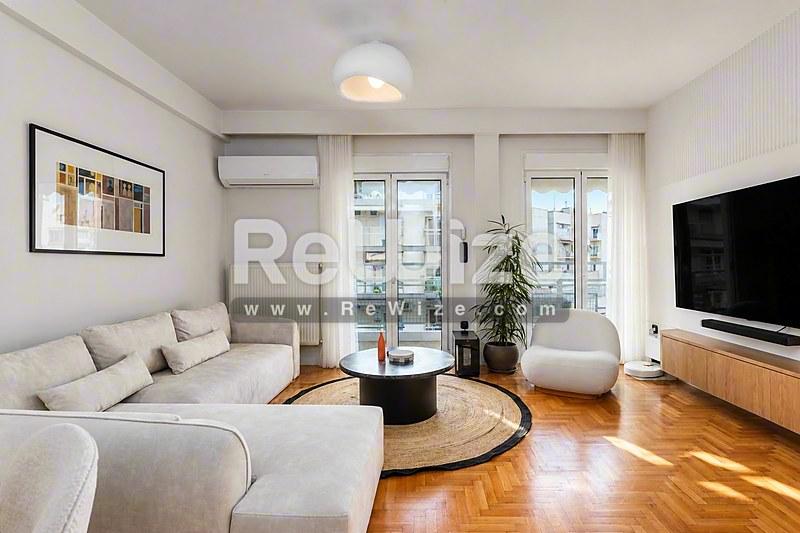 Apartment 80 m² in Thessaloniki, living room