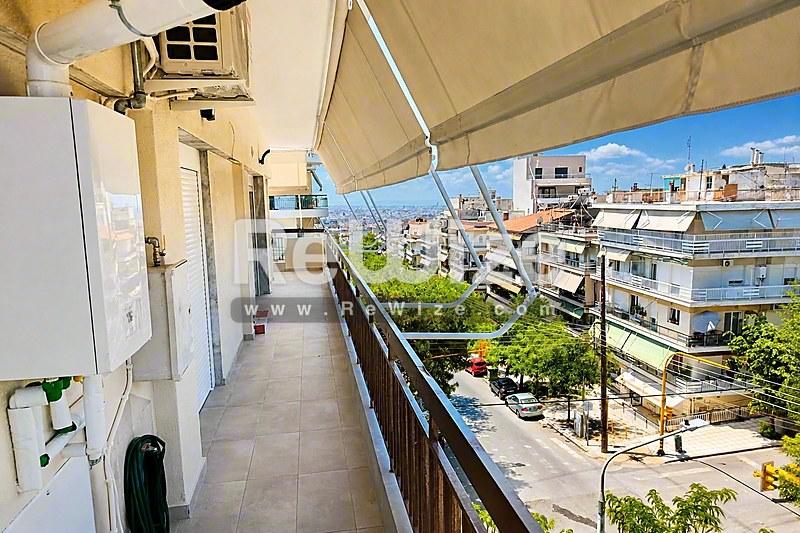 Apartment 103 m² in Thessaloniki, balcony