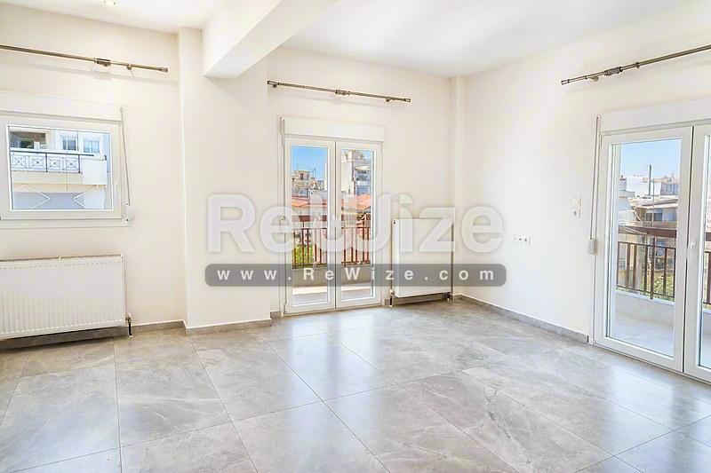 Apartment 103 m² in Thessaloniki, living room