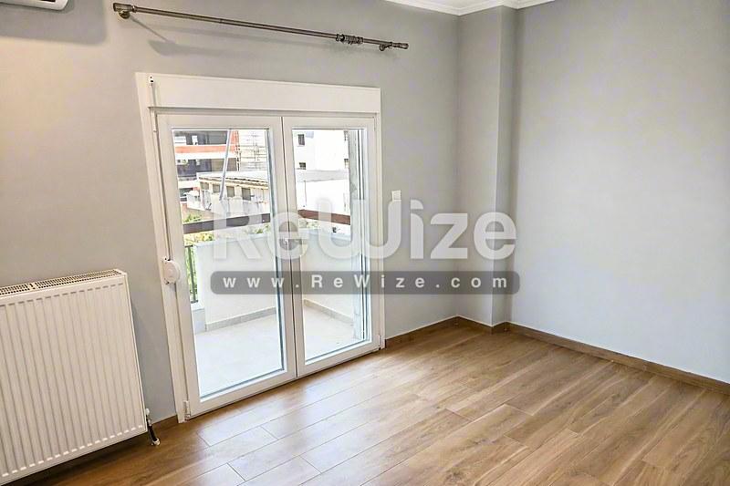 Apartment 103 m² in Thessaloniki, living room