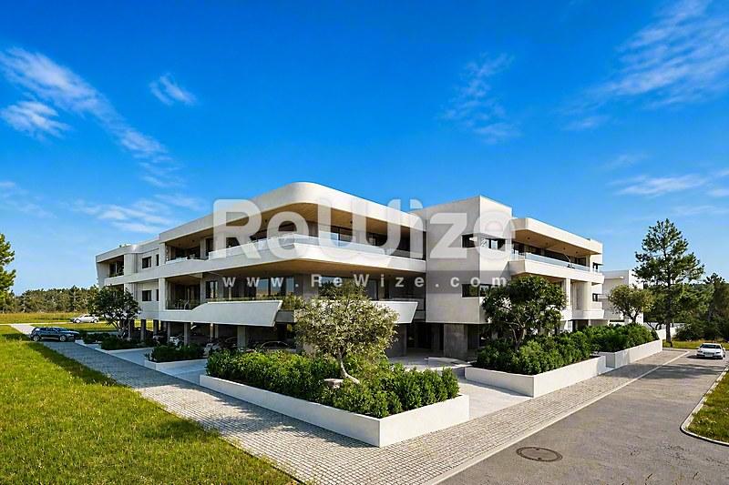 Apartment 124 m² in Thermi, facade