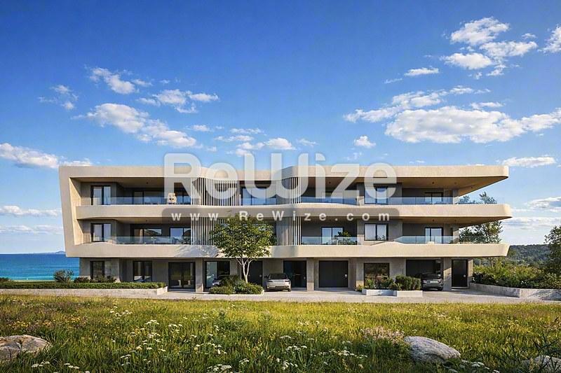 Apartment 124 m² in Thermi, facade