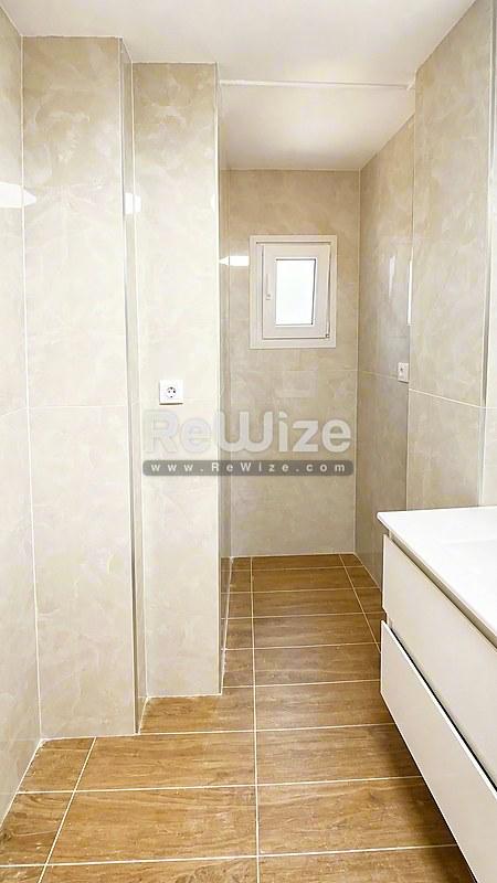 Apartment 59 m² in Thessaloniki, bathroom