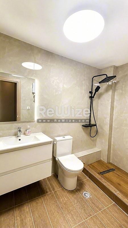 Apartment 59 m² in Thessaloniki, bathroom