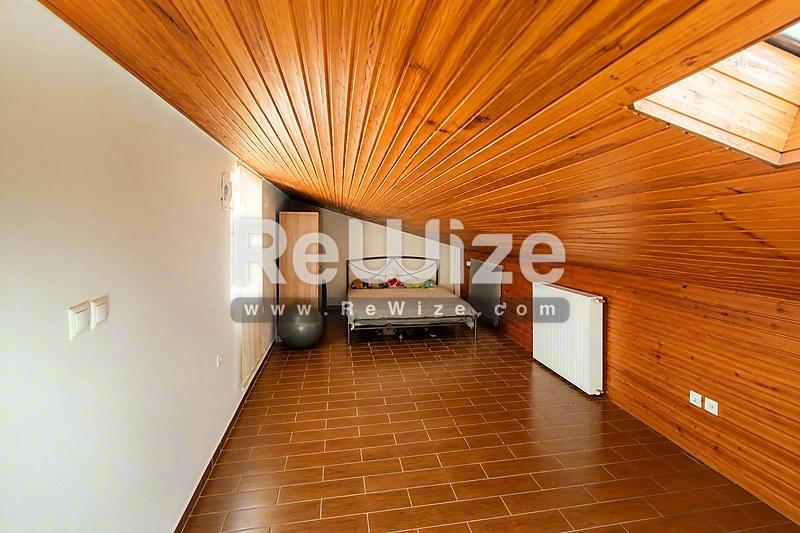 Apartment 165 m² in Kalamaria, bedroom