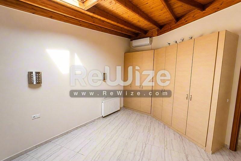 Apartment 165 m² in Kalamaria, bedroom