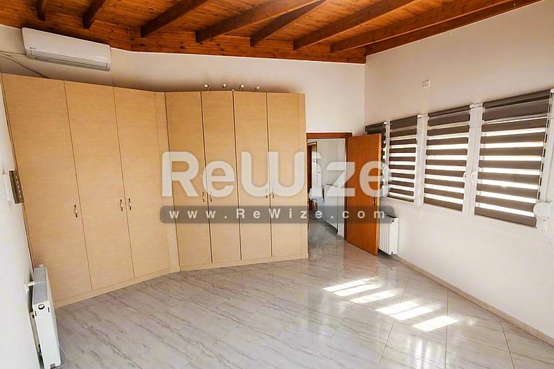 Apartment 165 m² in Kalamaria, bedroom
