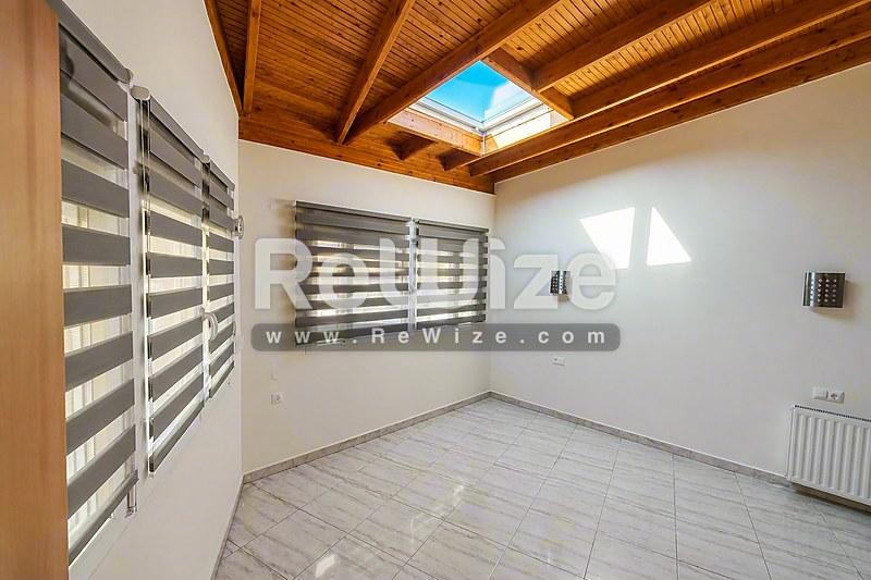 Apartment 165 m² in Kalamaria, living room