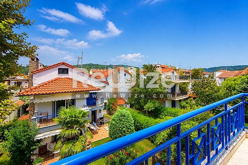 Μεζονέτα 105 τ.μ. στην Κασσάνδρα, μπαλκόνι