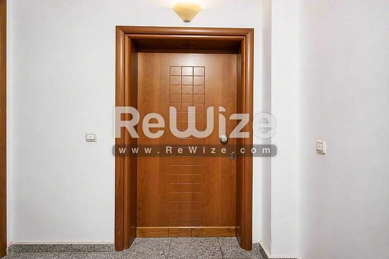 Διαμέρισμα 152 τ.μ. στη Σιντική, είσοδος