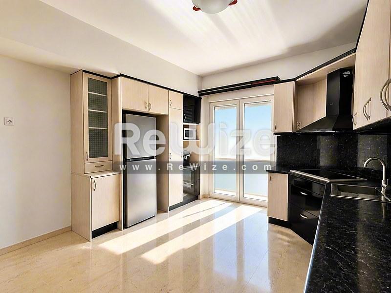 Apartment 200 m² in Thessaloniki, kitchen