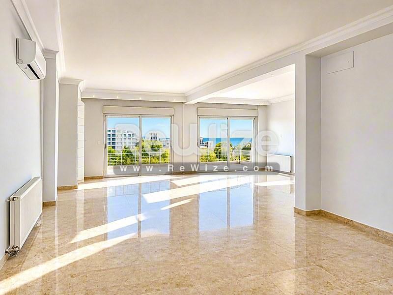 Apartment 200 m² in Thessaloniki, living room