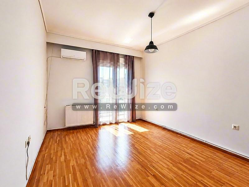 Apartment 200 m² in Thessaloniki, living room