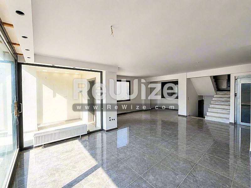 Maisonette 230 m² in Thermi, living room