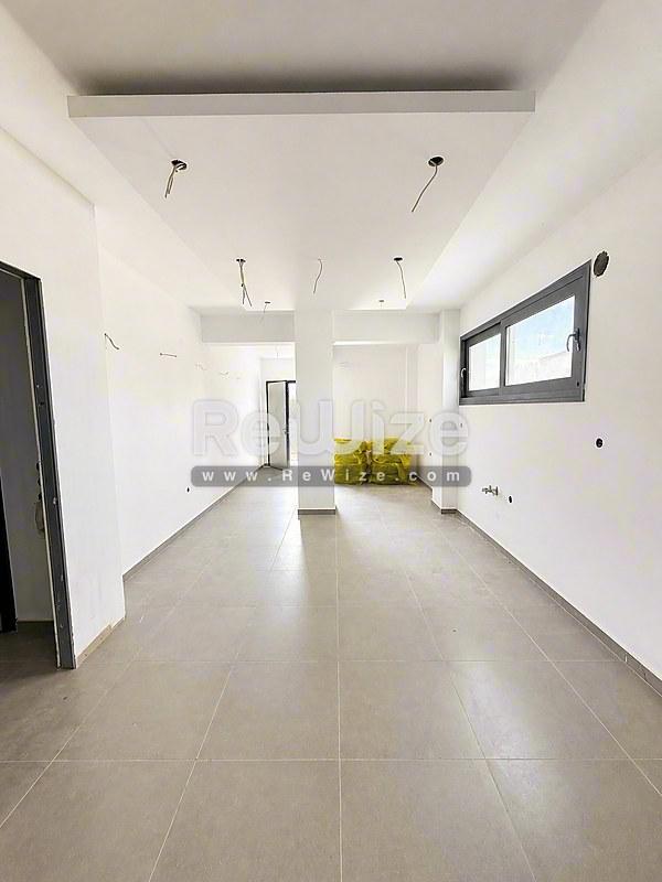 Maisonette 230 m² in Thermi, open-plan living area