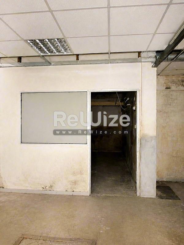 Αποθήκη 317 τ.μ. στους Αμπελόκηπους-Μενεμένη, διάδρομος