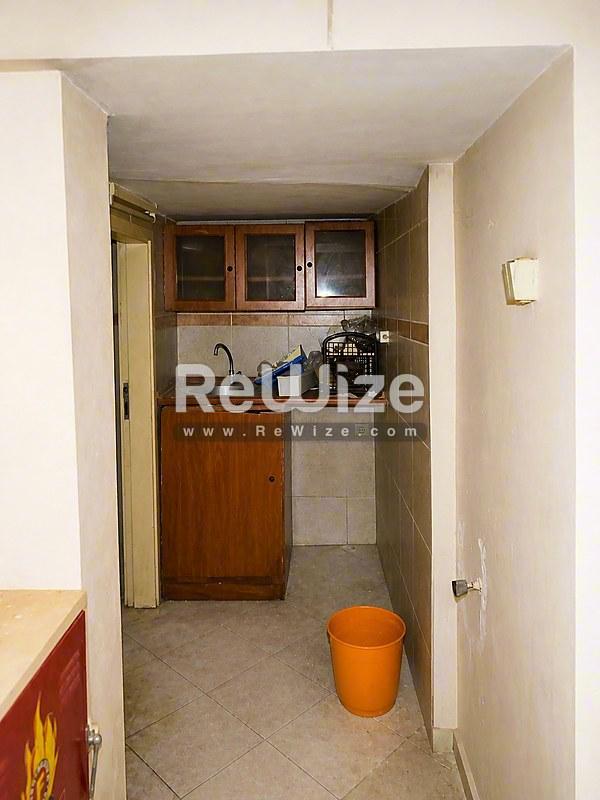 Αποθήκη 317 τ.μ. στους Αμπελόκηπους-Μενεμένη, κουζίνα
