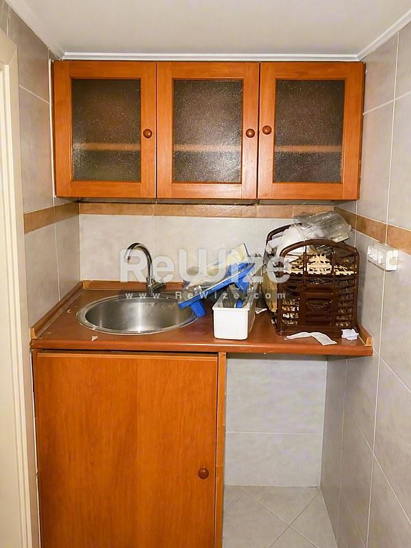 Αποθήκη 317 τ.μ. στους Αμπελόκηπους-Μενεμένη, πλυσταριό
