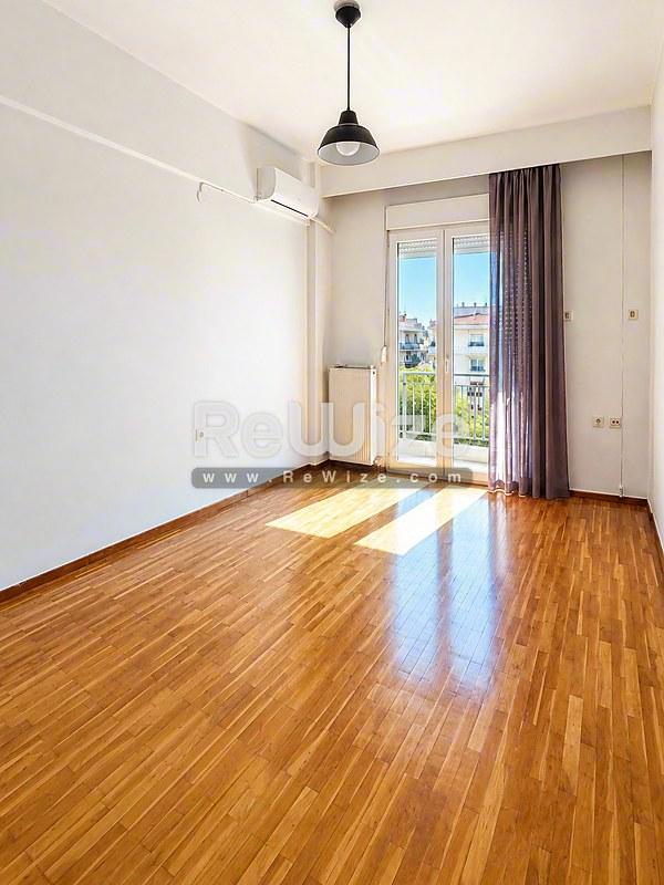 Διαμέρισμα 200 τ.μ. στη Θεσσαλονίκη, σαλόνι