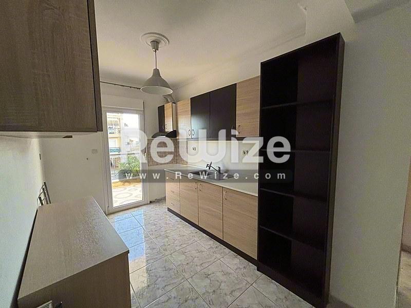 Apartment 92 m² in Thermaikos, kitchen