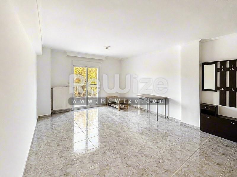 Apartment 92 m² in Thermaikos, living room