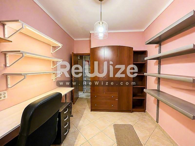 Apartment 73 m² in Thessaloniki, office