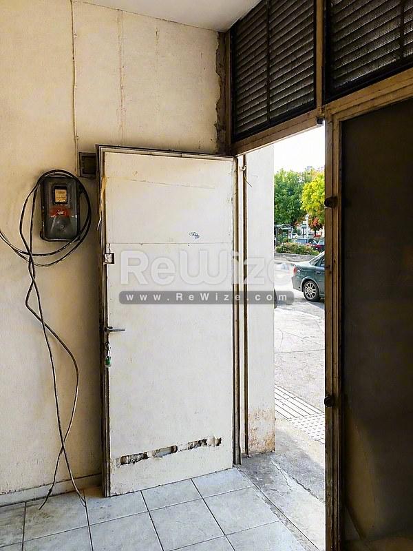 Κατάστημα 24 τ.μ. στη Θεσσαλονίκη, είσοδος