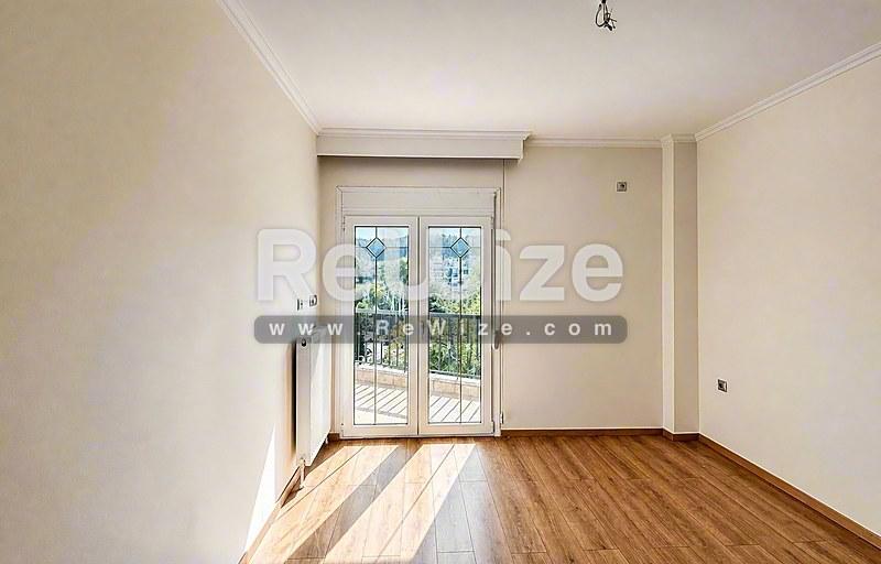 Διαμέρισμα 137 τ.μ. στη Νεάπολη-Συκιές, σαλόνι