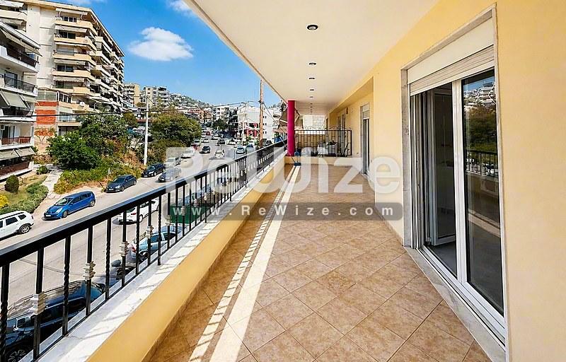 Διαμέρισμα 137 τ.μ. στη Νεάπολη-Συκιές, βεράντα